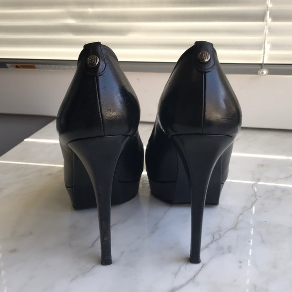 Stuart Weitzman Heels - Picture 4 of 6